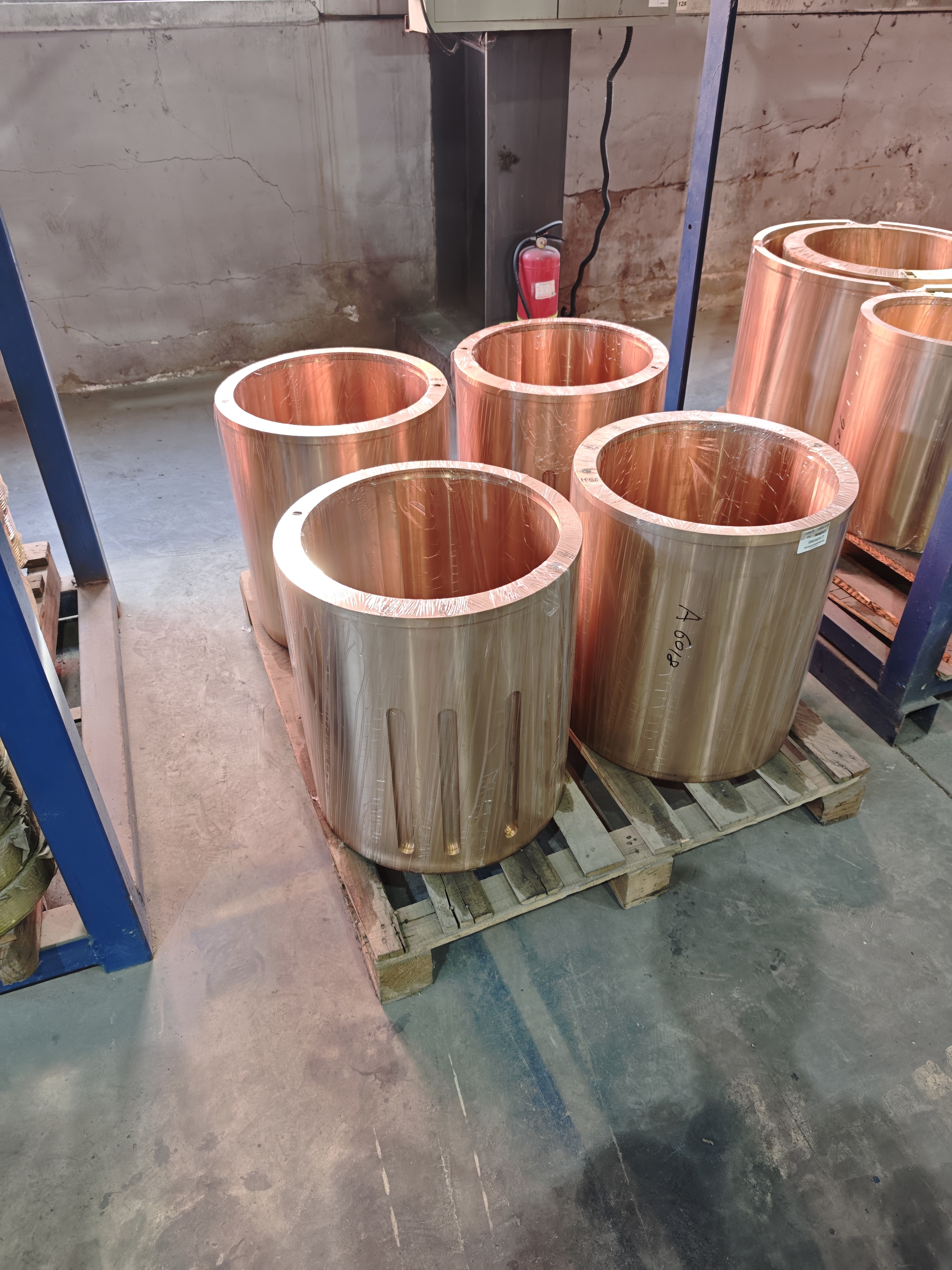 Cone crusher bronze bushings
