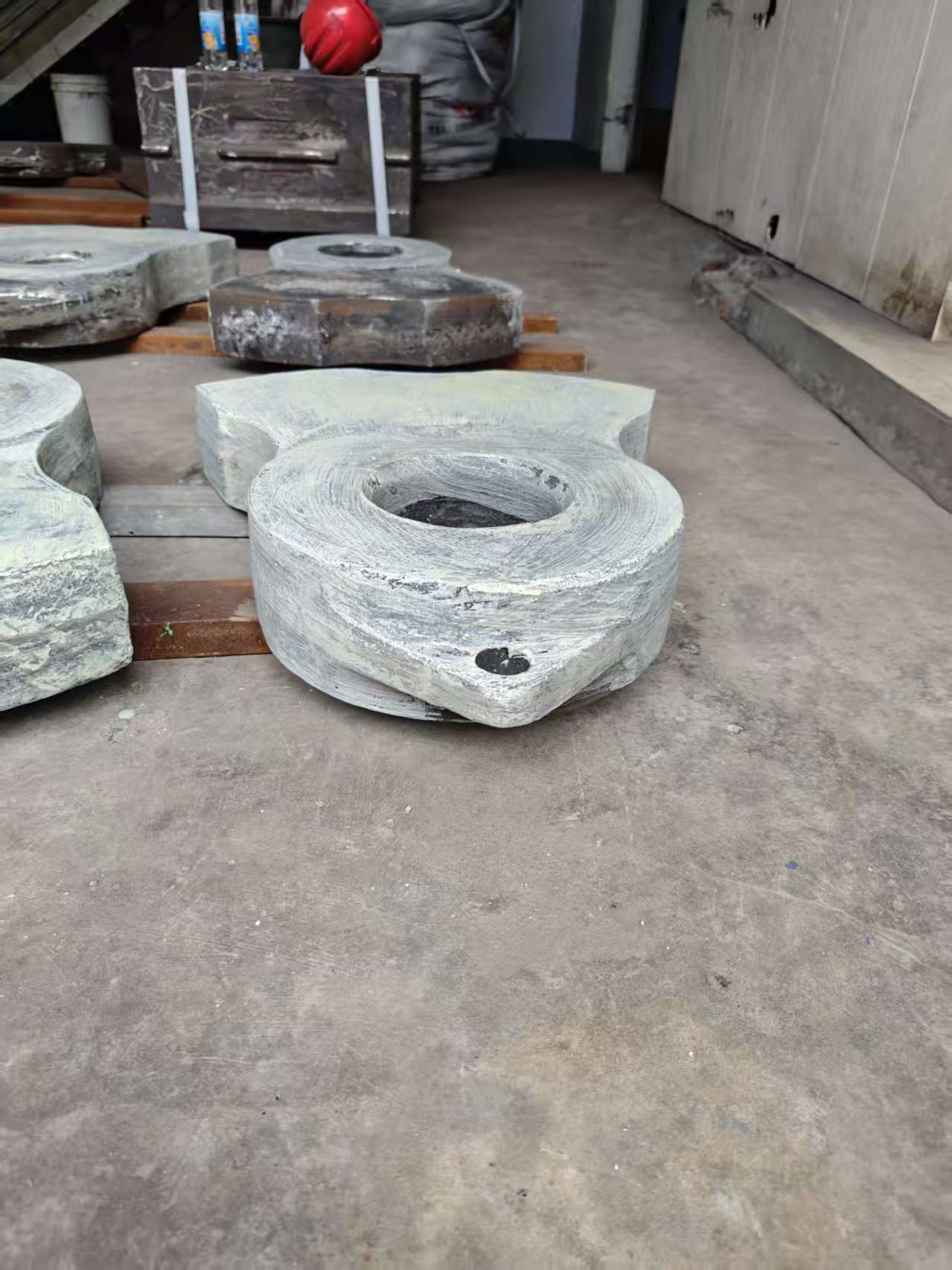 Hammer wear part